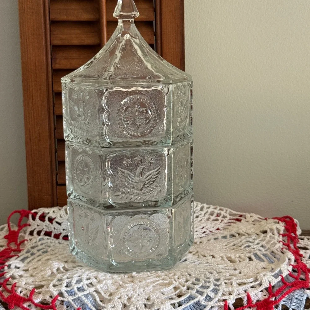 Vintage Tiara Amberina Style Clear Glass 3 Tier Eagle Star Stacking Canister Set